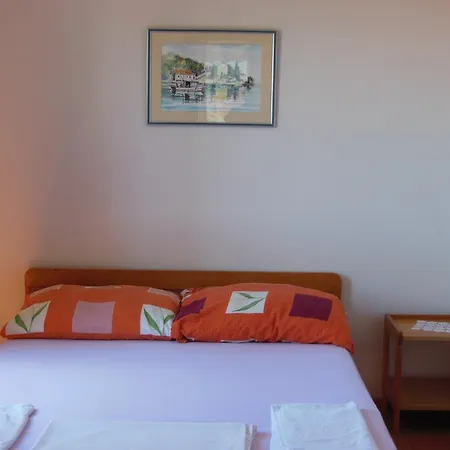 شقة Paladina ماندري